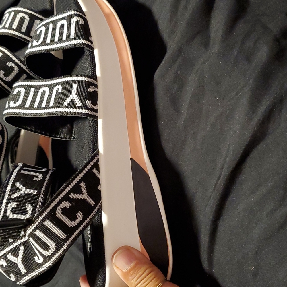 Sandals - Picture 2 of 6